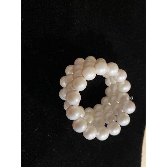 Elegant Faux Pearl Wrap Bracelet - Picture 2 of 2